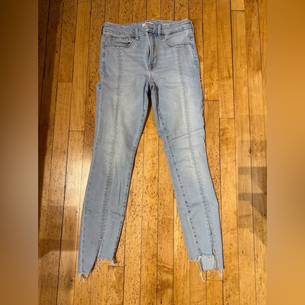 Good American Light Wash Skinny Jeans